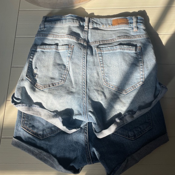 BUNDLE - 2 pairs Garage denim shorts - Picture 2 of 4